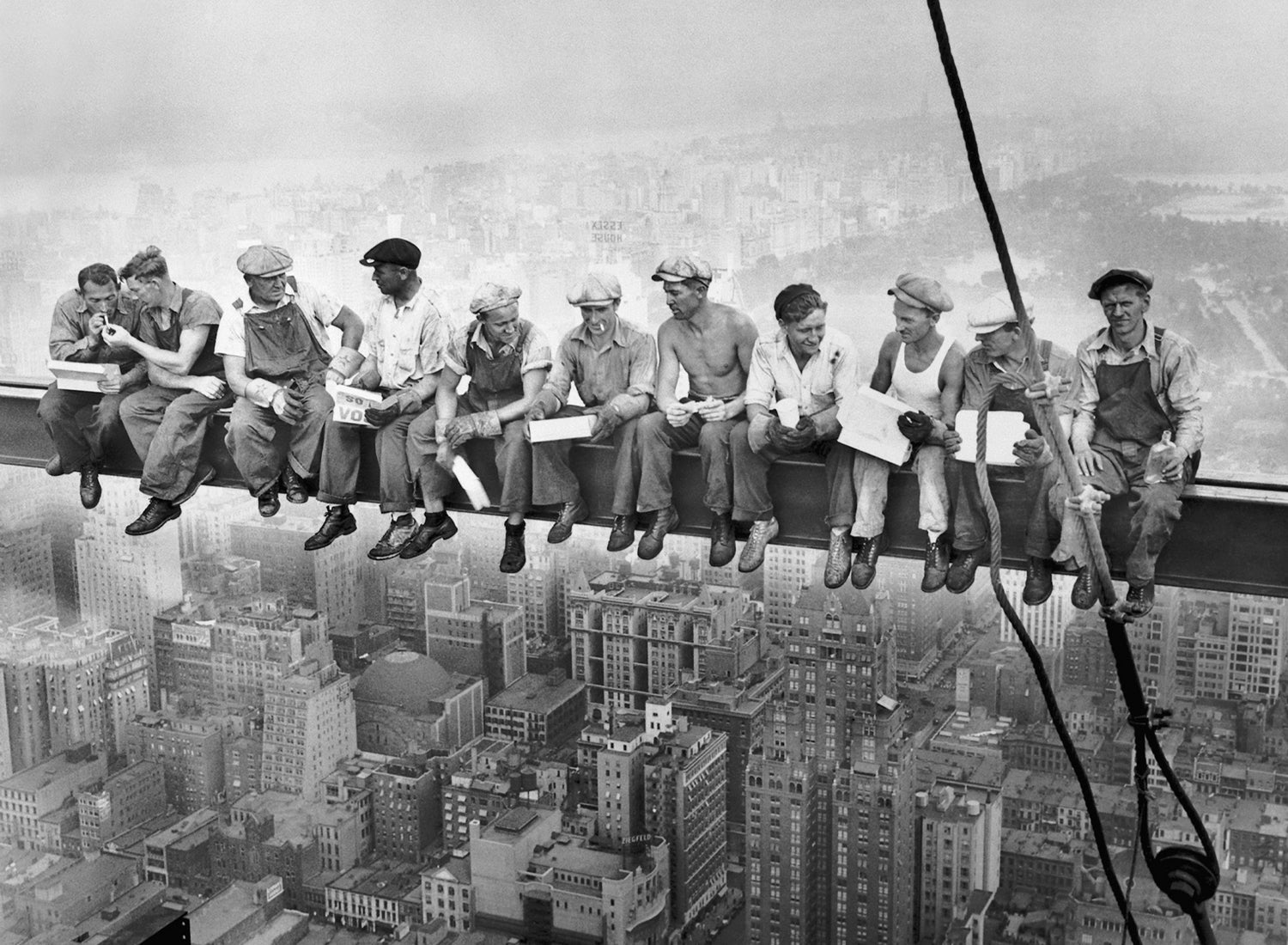 LUNCH ATOP SKYSCRAPER