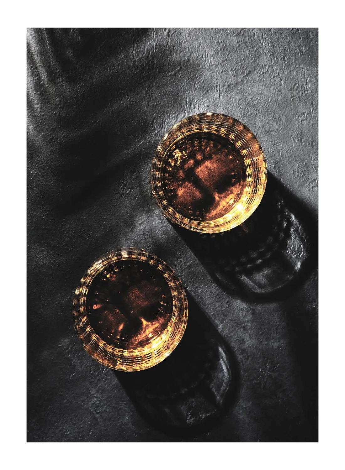 GOLDEN DRINK BLACK BAKGROUND