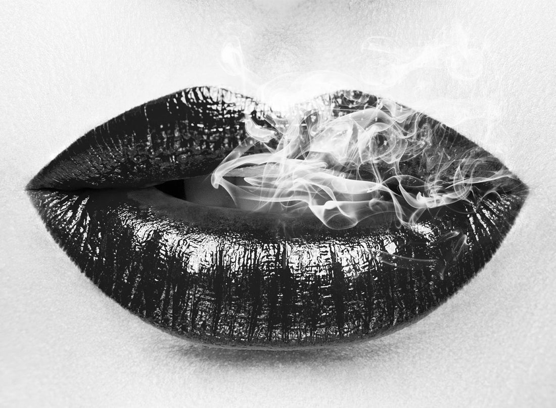 LIPS BLACK