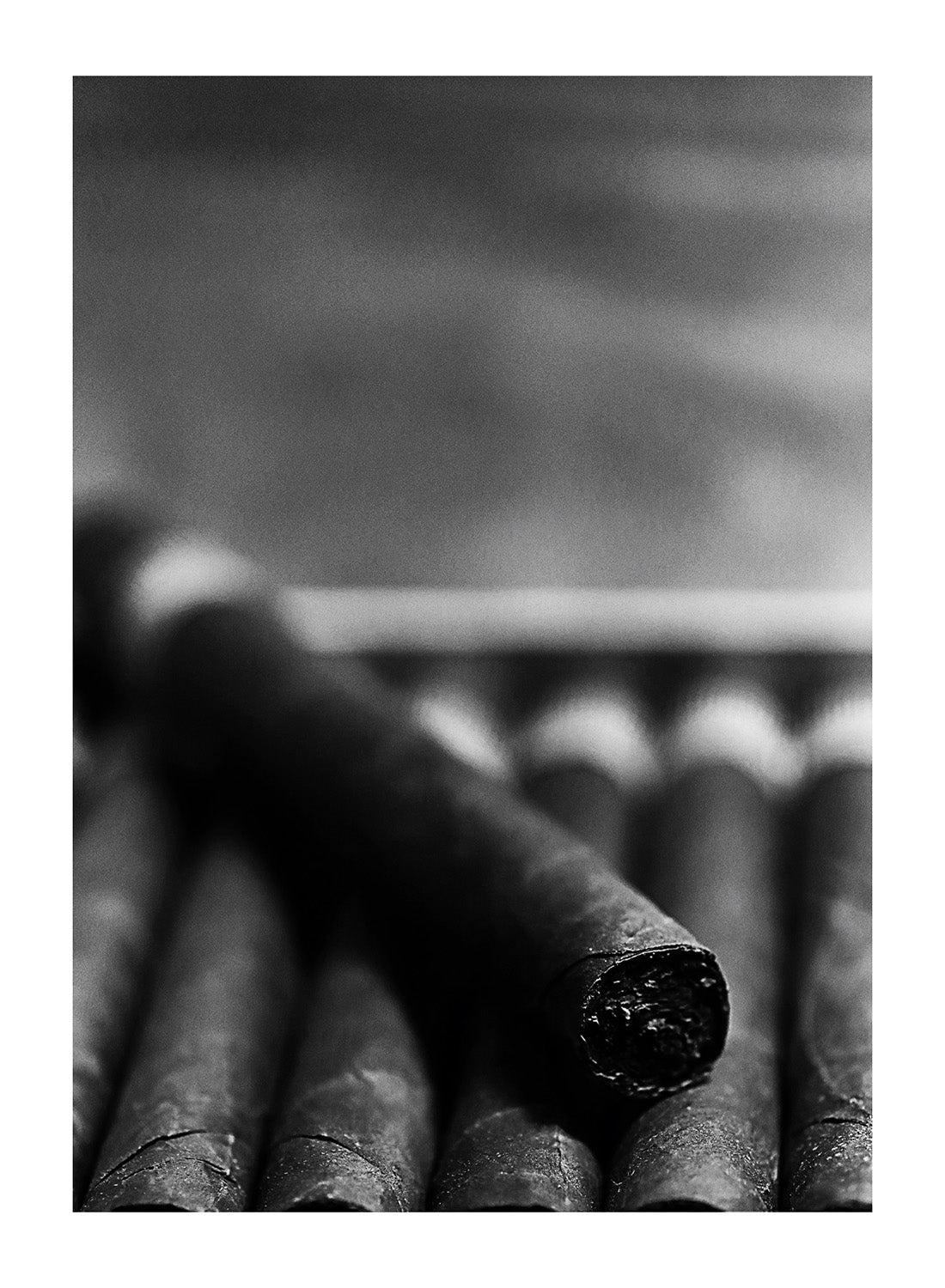 CIGARETTE ELEGANCE