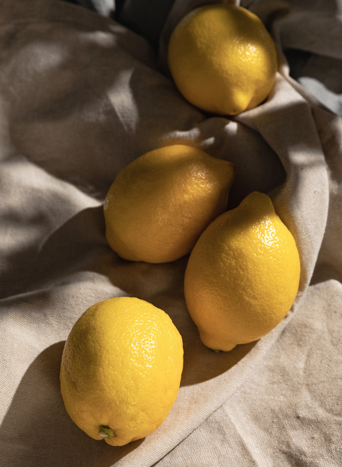 LUMINOUS LEMONS
